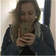 Deutsch- und Englischlehrerin für alle Alters- und Klassenstufen gibt individuelle Nachhilfe