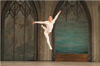Profesor de ballet clásico online y presencial. graduación de vaganova escuela, de san-petersburgo.tengo gran experiencia