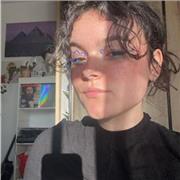 Jeune femme en étude supérieure, le Français a toujours été une passion pour moi. Ayant obtenue d’excellentes notes au bac, je suis également dans des études littéraires. Je pourrais vous aider sur toutes vos difficultés.