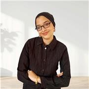 Experienced marketing student offering personalized English tutoring and support