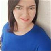 Ragazza di 24 anni diplomata presso l'istituto tecnico economico per il turismo (ITET MARCO POLO)