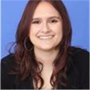 Englisch-Tutorin, die Kindern und Eltern Deutsch als Fremdsprache beibringen will