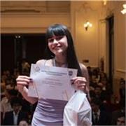 Egresada del Carlos Pellegrini. Doy clases a niños de nivel primario