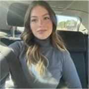 Profesora de inglés y música desde Primaria hasta Bachillerato