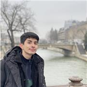 Profesor de música con énfasis en instrumentos como Piano, guitarra, ukelele, percusiones, también dictó clases de teoría musical