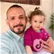 Soy profesor de castellano con más de 10 años de experiencias y puedo enseñar este idioma a gente arabófona, anglófona o francófon