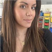 Maestra de Infantil y Primaria, especializada en atención a la diversidad. Con más de 10 años de experiencia.