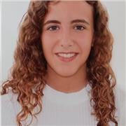 Profesora de primaria apta para todas las edades y cursos.