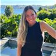 Educadora de párvulos bilingüe con magíster en psicopedagogía