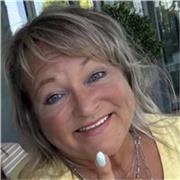 Institutrice primaire propose du soutien scolaire de la 1ère à la 6ème primaire et de la1ère à la 2ème secondaire.