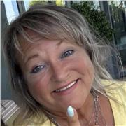 Institutrice primaire propose du soutien scolaire de la 1ère à la 6ème primaire et de la1ère à la 2ème secondaire.