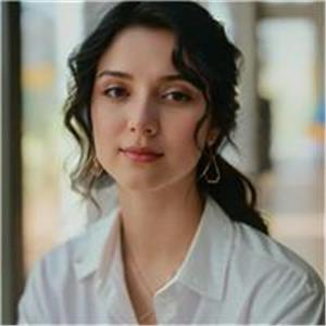Hande Agir Kabali