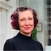 Successful FE tutor and writer - 30 years teaching experience 




