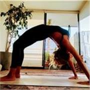 Clases de Yoga Particulares.Yogaterapia significa terapia por medio del Yoga-Pranayamas y Asanas en tu bienestar
