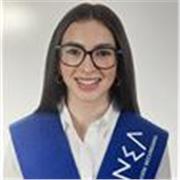 Educadora infantil, con varios cursos especializados e iniciativa para poder dar apoyo hasta primaria. 