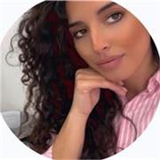 Profesora de Educación Primaria, con experiencia en el ámbito social y enfoque interseccional.