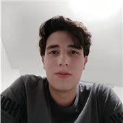 Profesor de Lengua Castellana imparte clases a niños de hasta 14 años de edad