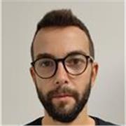 Laureato in biologia impartisce lezioni di biochimica, microbiologia, storia, italiano e geografia a studenti delle medie e superiori