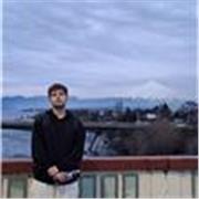 Soy estudiante de la PUCV con conocimientos hasta 2do medio para matemáticas y en historia hasta 4to medio