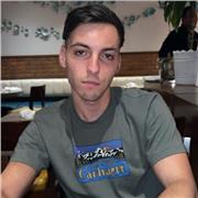 Titulado en Magisterio de Educación Primaria, apto para dar clases a niños de entre 6 a 12 años en las materias que necesite, como matemáticas, lengua castellana y literatura, ciencias sociales, etc