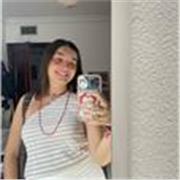 Quiero impartir inglés debido a mi experiencia con el idioma y mi facilidad para que los niños lo entiendan y lo sepan razonar.
