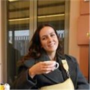 Hola! Soy una estudiante de cuarto año de farmacia. Clases de primaria, ESO o bachiller. Euskeraz ere bai!