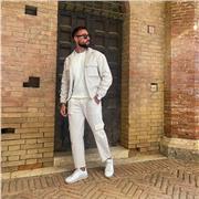 Consulente finanziario, laurea magistrale in Finanza, con esperienza in materie economiche e diritti