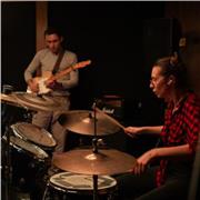 I give private lessons of music theory, piano, trumpet and drums!