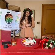 Neolaureata in mediazione linguistica e interculturale cerca alunni per insegnare lingue straniere, storia, geografia, letteratura in italiano e lingua e altre materie scolastiche