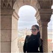 Sono una studentessa universitaria al secondo anno, desiderosa di
affiancare al mio percorso di studi un’esperienza lavorativa che