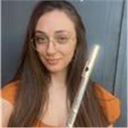 Profesora titulada en el Conservatorio Superior ofrece clases de flauta travesera para todas las edades y todos los niveles