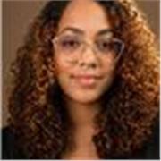 Olá, me chamo Camilla Custódio. Atuo como Mediadora Escolar promovendo a Inclusão