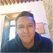 Clases particulares de Krav Maga:
Corrección técnica en tiempo real
Progreso más rápido
Entrenamiento enfocado a tus objetivos