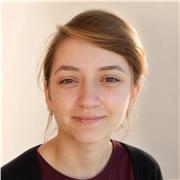 UX Designer with 5 years of experience offering private UX design classes to junior and mid-level UX designers.