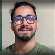 Desarrollador Frontend y Mobile con experiencia real en la industria, ofreciendo clases prácticas para principiantes y estudiantes