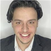 Apprenez efficacement avec un professeur passionné et expérimenté à votre écoute