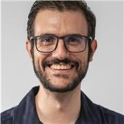 - Diseñador y desarrollador de videojuegos en Unity
- Programador C#