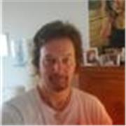 Ich vermittele Deutsch als Fremdsprache mittels Lehrbüchern oder mit eigener Unterrichtsplanung.