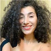 Yo trabajo en hotels como bailarina y profe de deporte y yo tengo experiencia con clases grupales y en sala de fitness