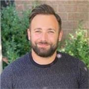 I’m a Senior Marketing professional with 18 years experience.