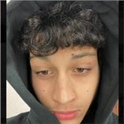 Hola, soy un estudiante de 18 años con muy buenas notas en matemáticas y experiencia explicando a alumnos más pequeños