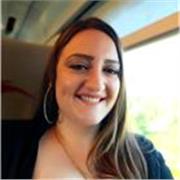 Ragazza giovane, diplomata, fornisce ripetizioni di inglese e aiuto compiti per bambini e ragazzi dai 6 ai 13 anni