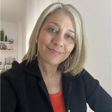 María