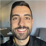 matemáticas, tengo un grado en Administración y Dirección de Empresas y siempre he sido un apasionado de las matemáticas.