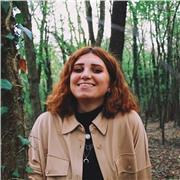 Laureanda in Graphic Design, ex studentessa di Relazioni Internazionali presso l’istituto Carlo Alberto dalla Chiesa. Il mio metodo è flessibile in base alle richieste e alle necessità degli studenti