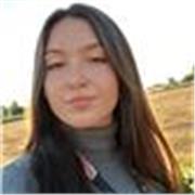 chica entusiasta y amable con ganas de crecer personal e intelectualmente 