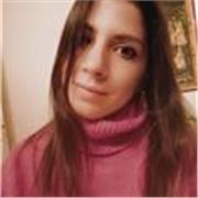 Laureata in Linguistica impartisce lezioni di grammatica italiana, storia, geografia, letteratura, latino e linguistica