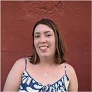 Educadora infantil y estudiante de magisterio con título C1 y experiencia en academias de inglés ofrece clases divertidas!