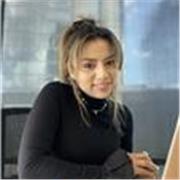 Profesora de apoyo escolar especializada en clases para niños y adultos de forma virtual y presencial