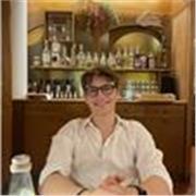 Studente di medicina in inglese offre ripetizioni e aiuto compiti su varie materie per studenti delle superiori